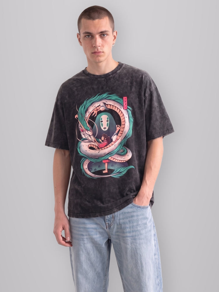 Spirit Vintage Oversize Tee worn by model
