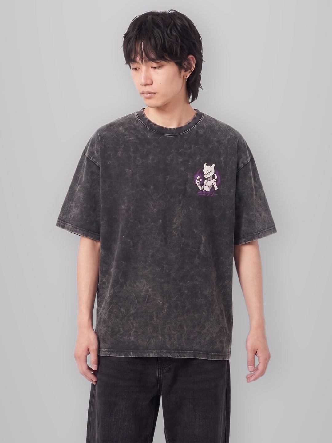 Psywave Shadow 2-Sided Vintage Oversize Tee worn by model