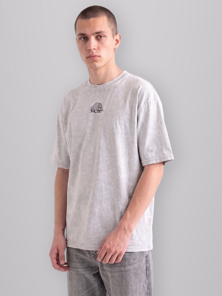Freedom Above All 2-Sided Oversize Vintage Tee worn by model