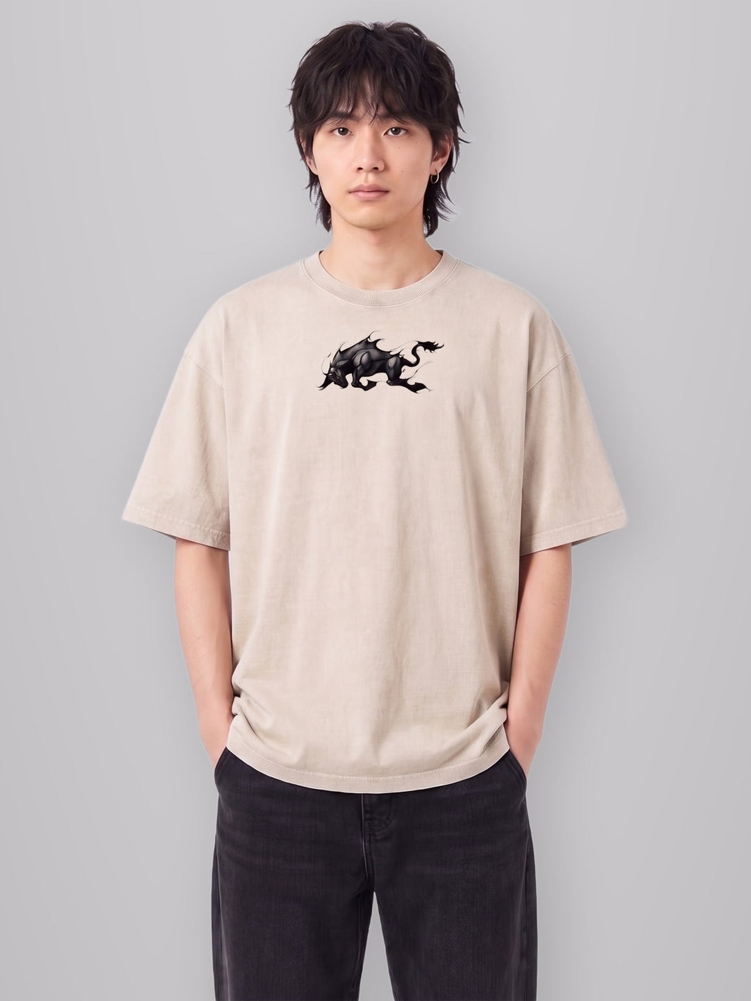 Bulls Captain Oversize Vintage Tee worn by model