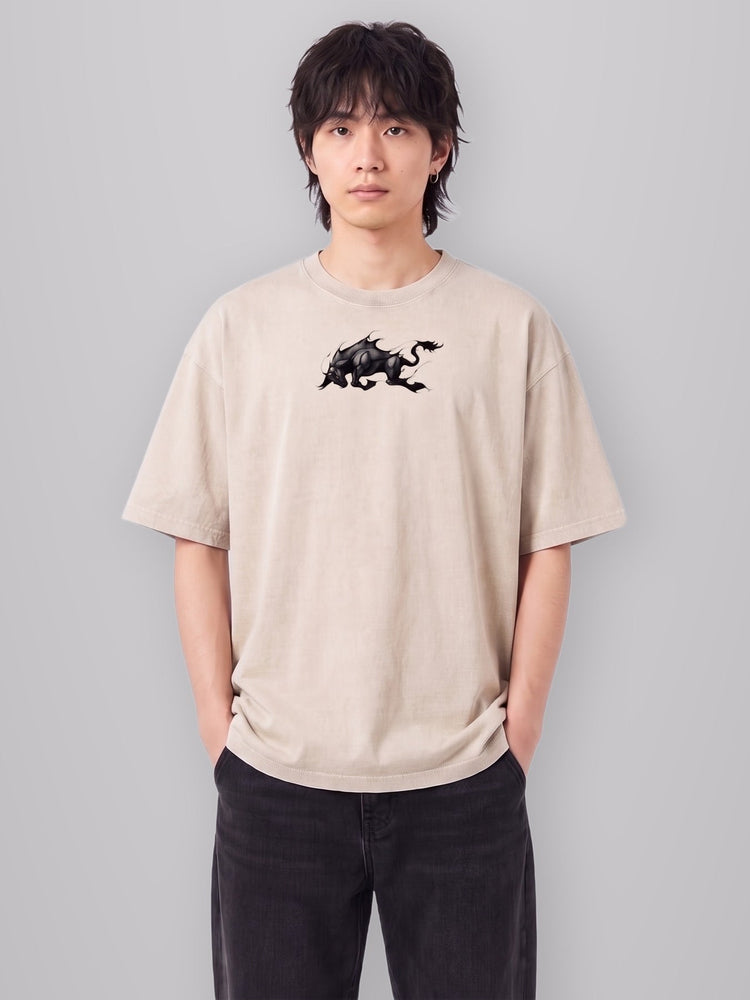 Bulls Captain Oversize Vintage Tee worn by model