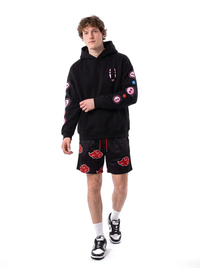 Kai, 180 cm, wearing the hoodie